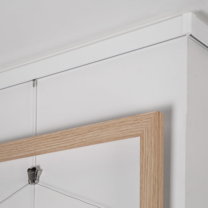 STAS cliprail pro includes an installation kit with connector & 2 end caps for easy art hanging setup.