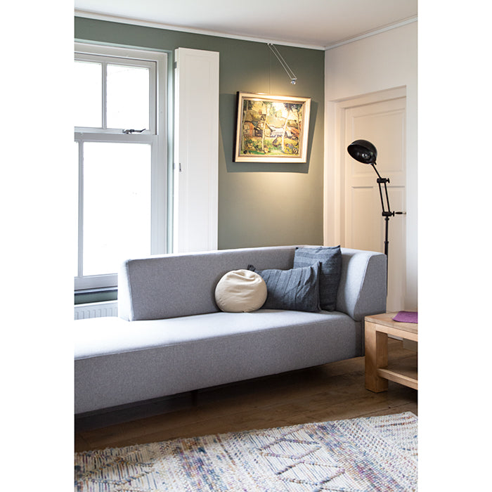 Economical picture rail option: STAS multirail 200 cm with installation kit.