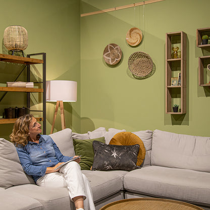 Enhance interiors with STAS windsor, the versatile 200cm ayous wood picture rail.