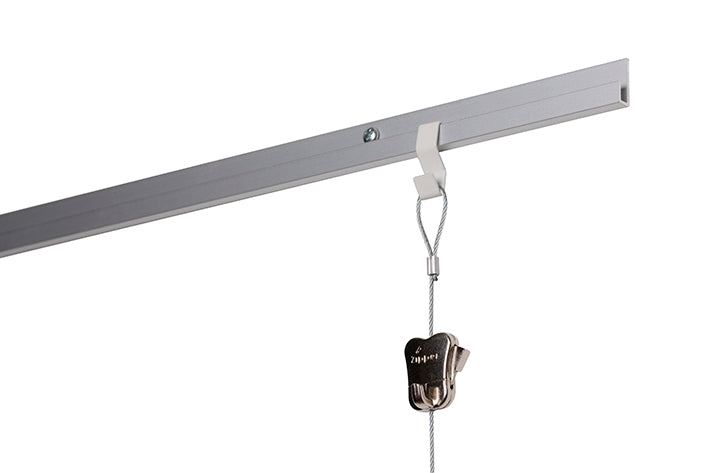 STAS j-rail gallery hanging system: Suitable for business and art gallery uses.